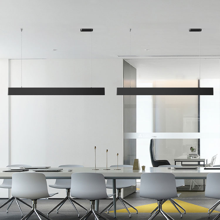 На якій висоті найкраще повісити підвісний світильник